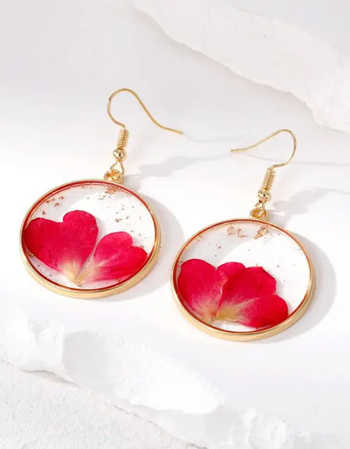 Load image into Gallery viewer, Handmaking Epoxy Resin Earrings With Flower Inside Unique Pressed Flower Earring Elegant Irregular Round Earrings Wholesale 2024
