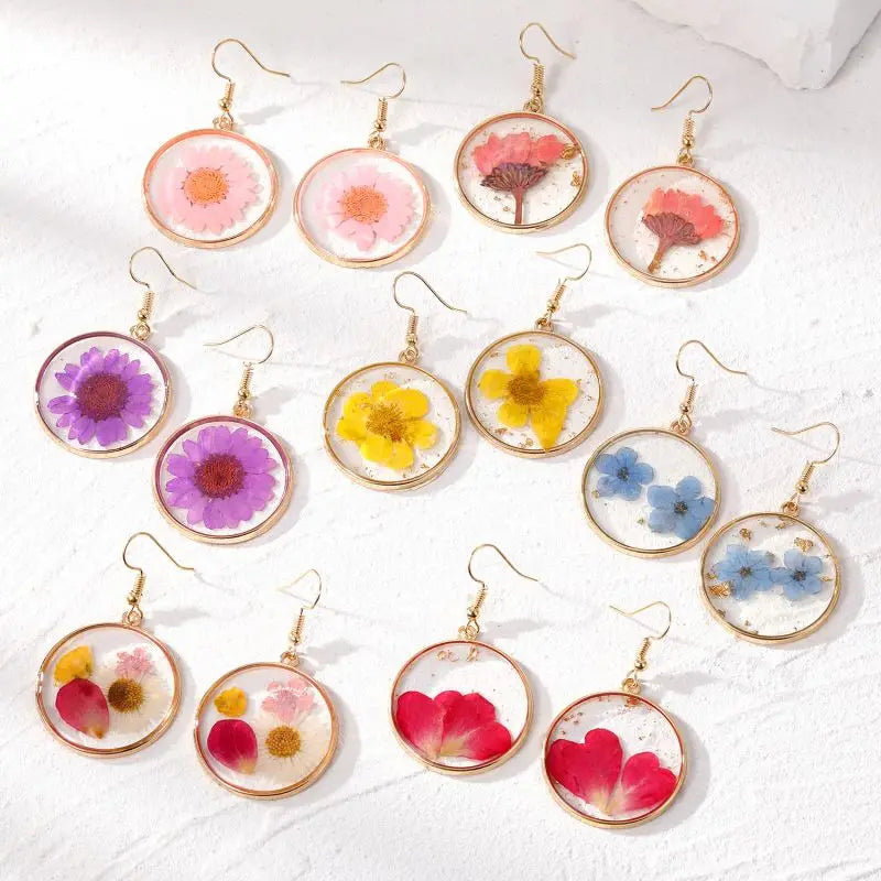 Handmaking Epoxy Resin Earrings With Flower Inside Unique Pressed Flower Earring Elegant Irregular Round Earrings Wholesale 2024